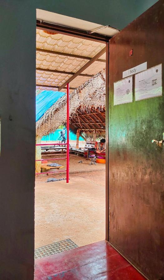 Travellers Tribe By Livelehood Habitat Vandrarhem Auroville Exteriör bild